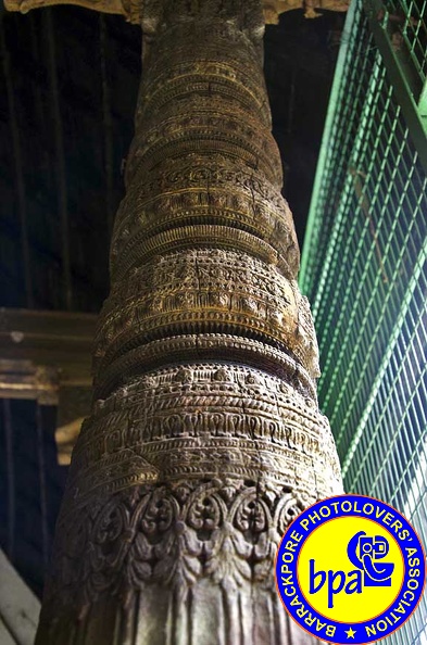 003c Wooden pillar of inside structure of Sripur Chandimandap